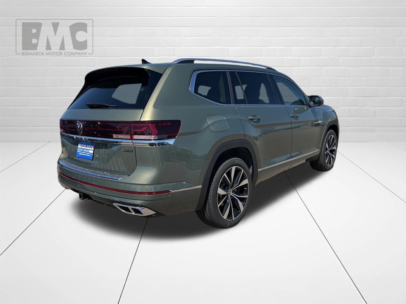 New 2026 Green Volkswagen 2.0T SEL Premium R-Line image 3