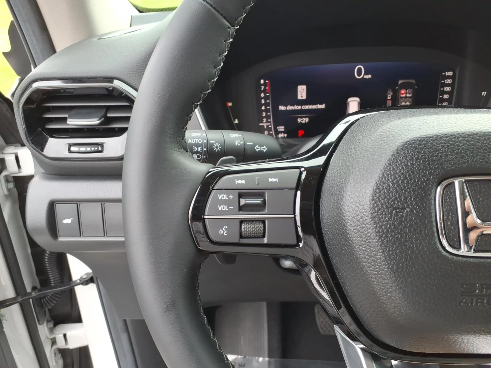 2026 Honda Pilot Touring Blackout - Photo 10