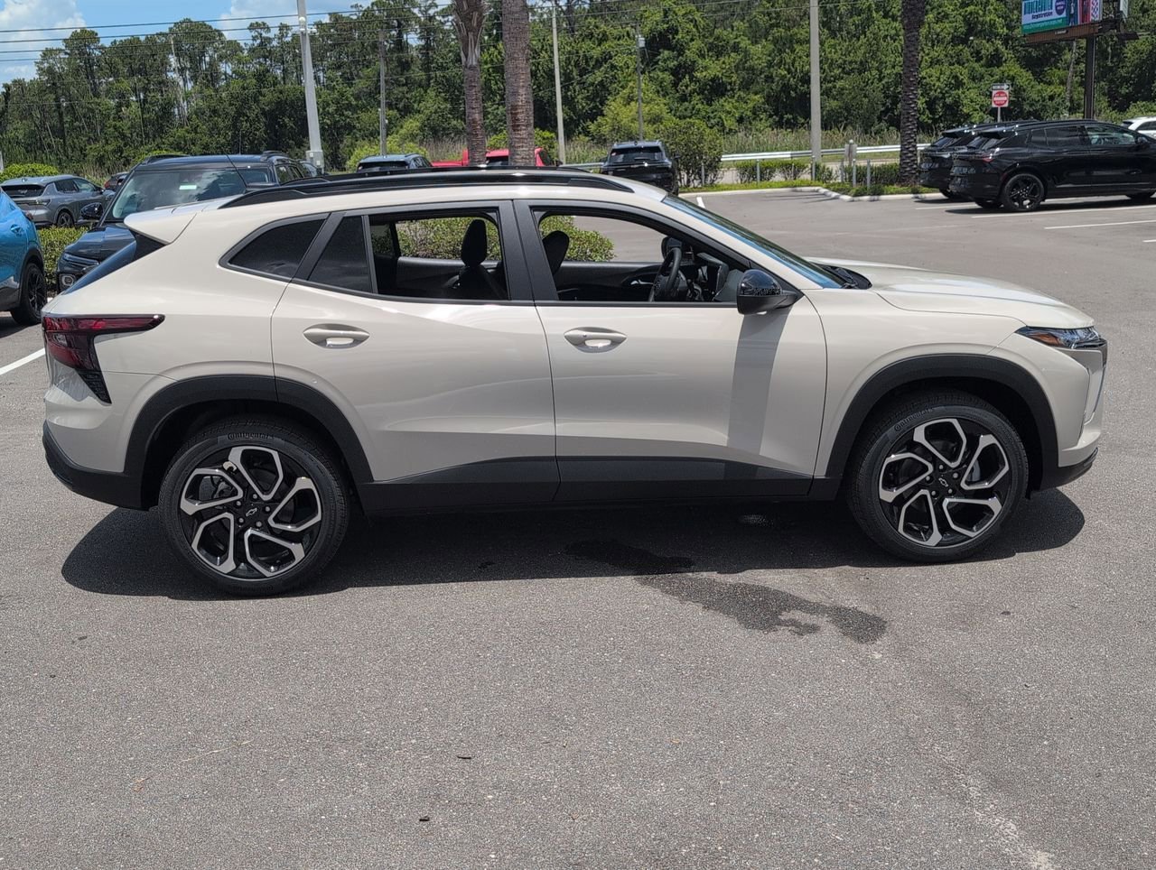 2026 Chevrolet Trax RS - Photo 9