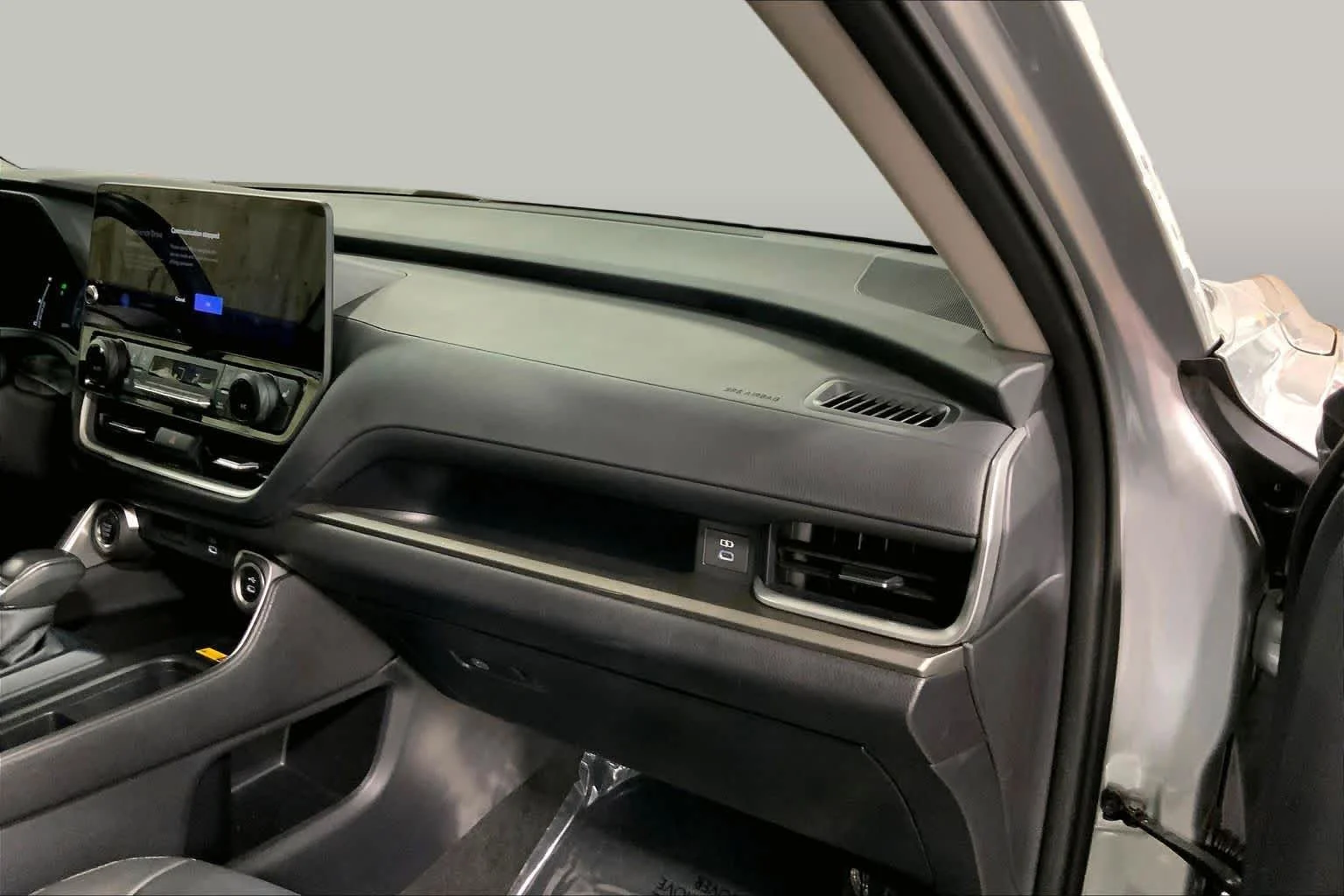 Used 2025 Celestial Silver Metallic Toyota XLE image 19
