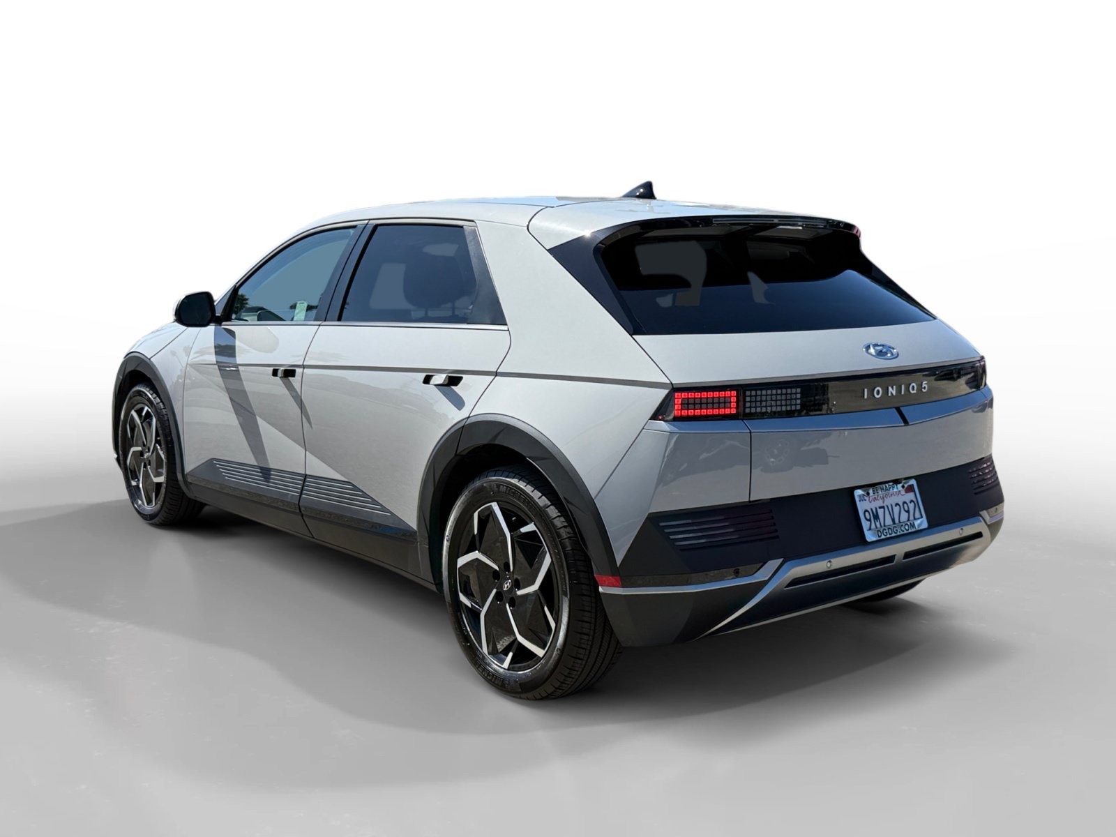 Certified Used 2024 Cyber Gray Hyundai SEL image 3