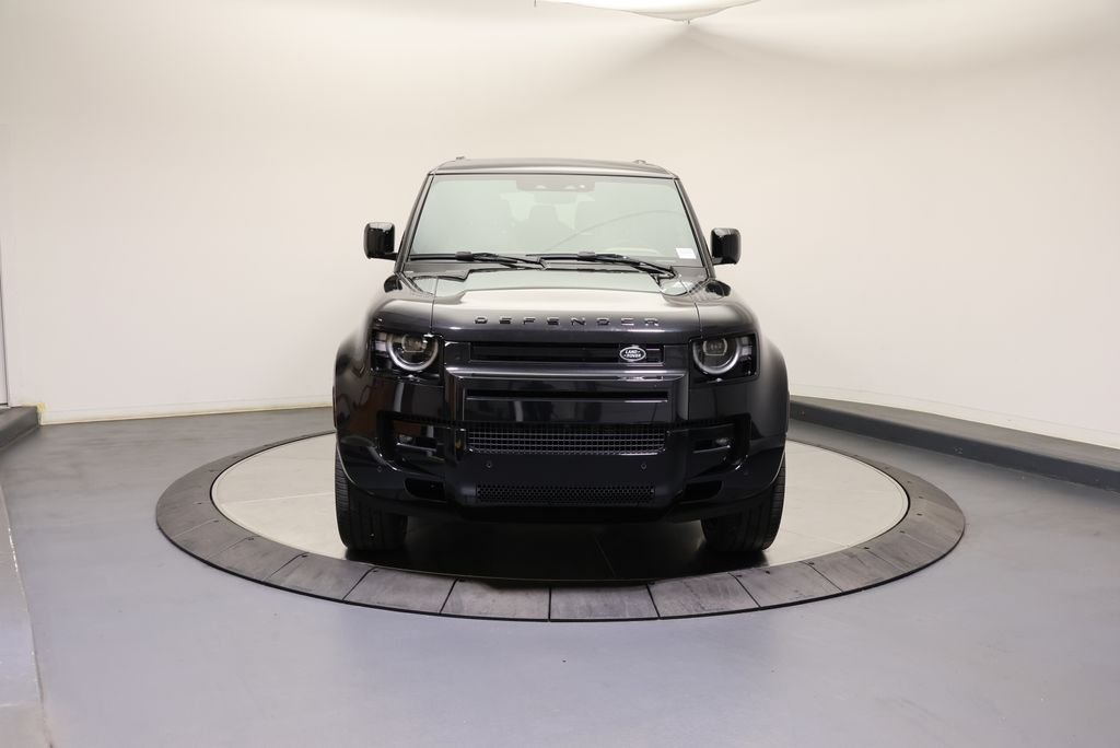 2026 Land Rover Defender V8 - Photo 8