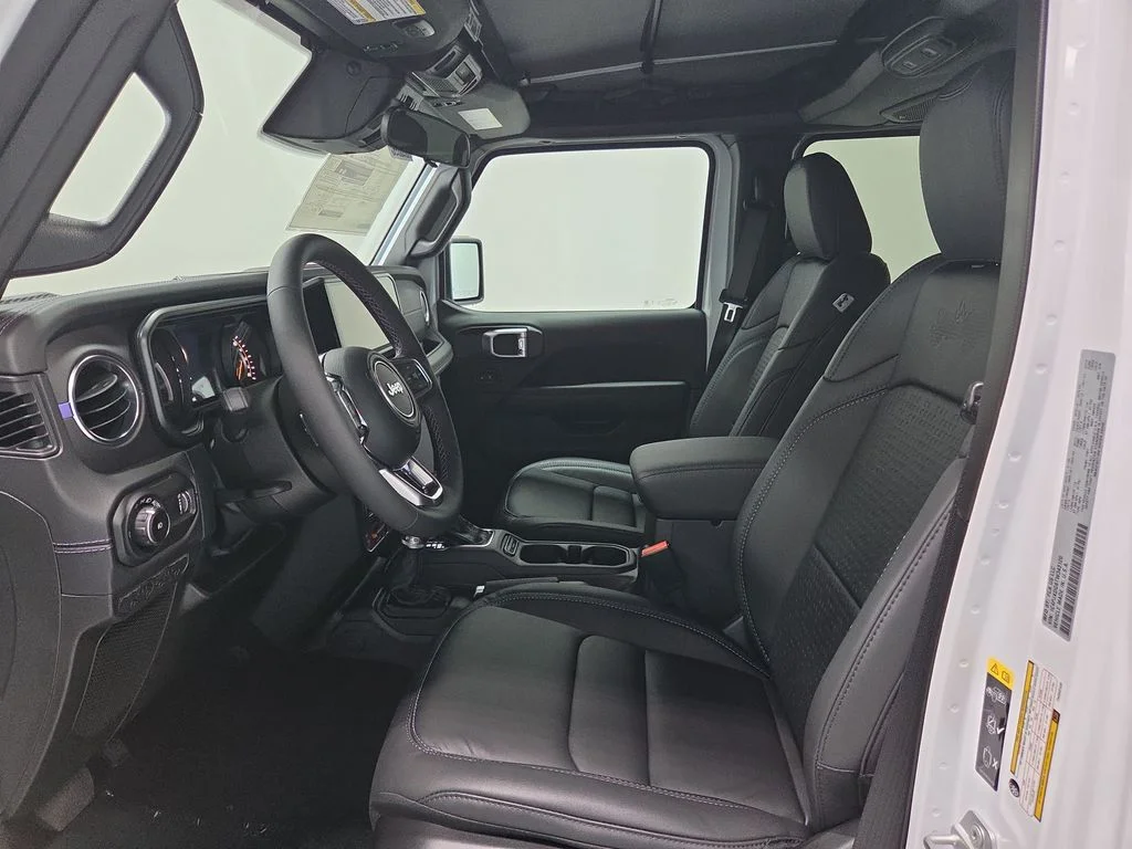 New 2026 Bright White Clearcoat Jeep  image 28