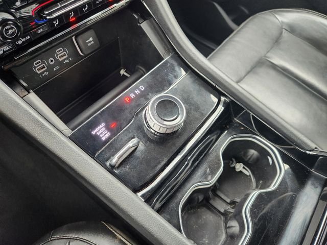 Used 2023 White/off-white Jeep Limited image 19