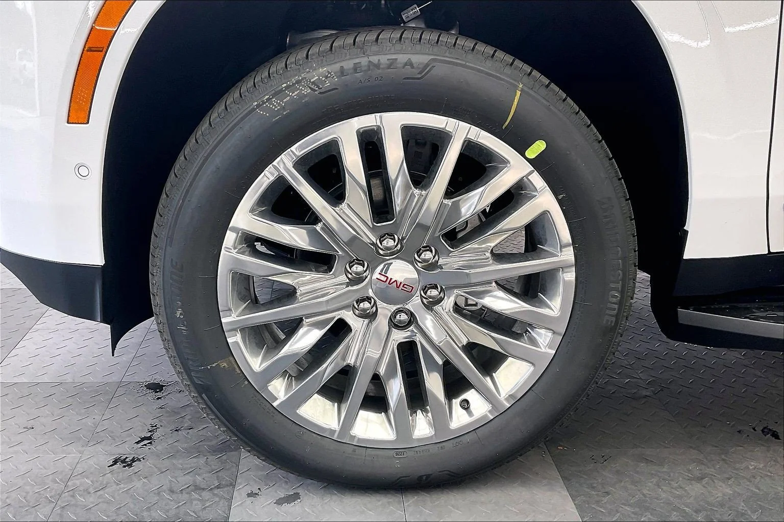 New 2026 Summit White GMC Elevation image 14