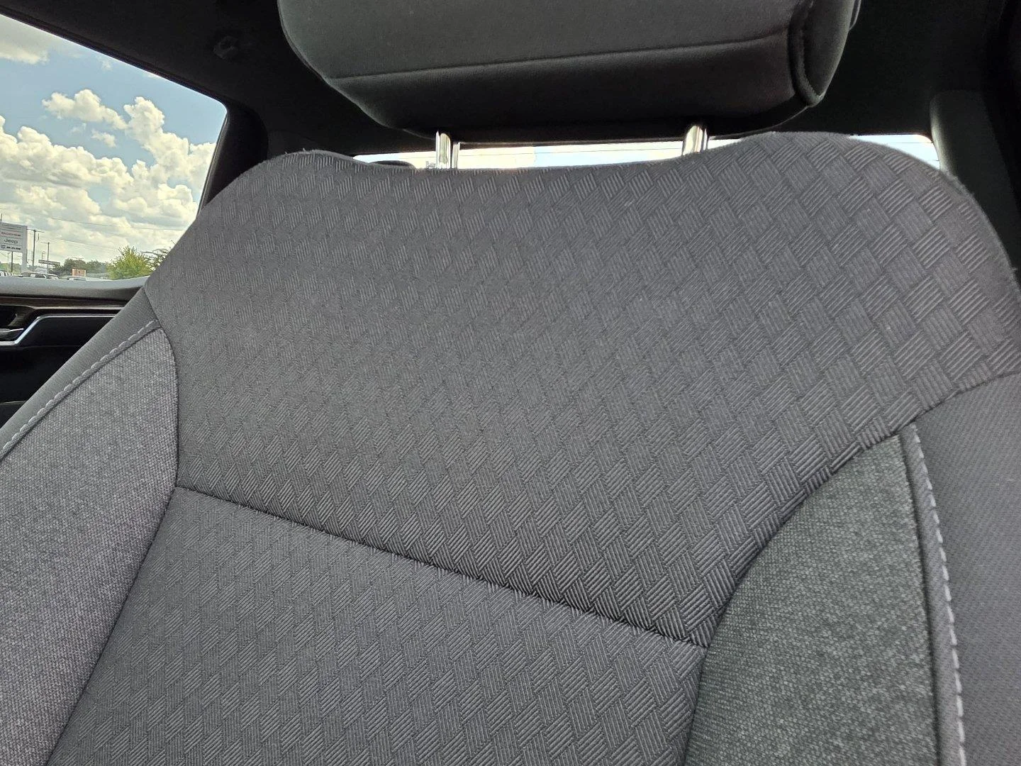 Used 2025 Sterling Gray Metallic Chevrolet LT image 21