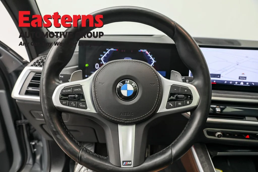 Used 2025 Gray BMW xDrive40i image 10