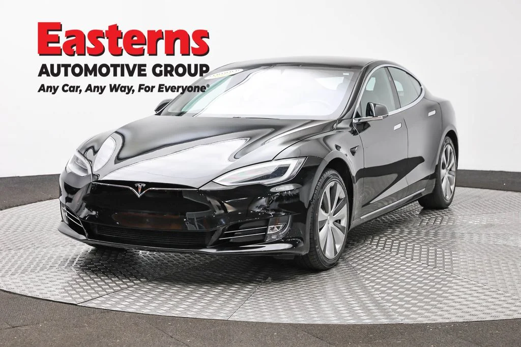 Used 2021 Black Tesla Long Range image 1