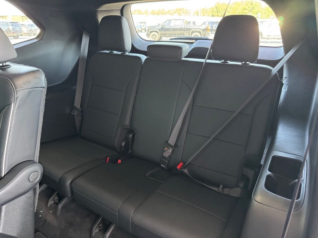 Used 2025 White Buick Preferred image 24