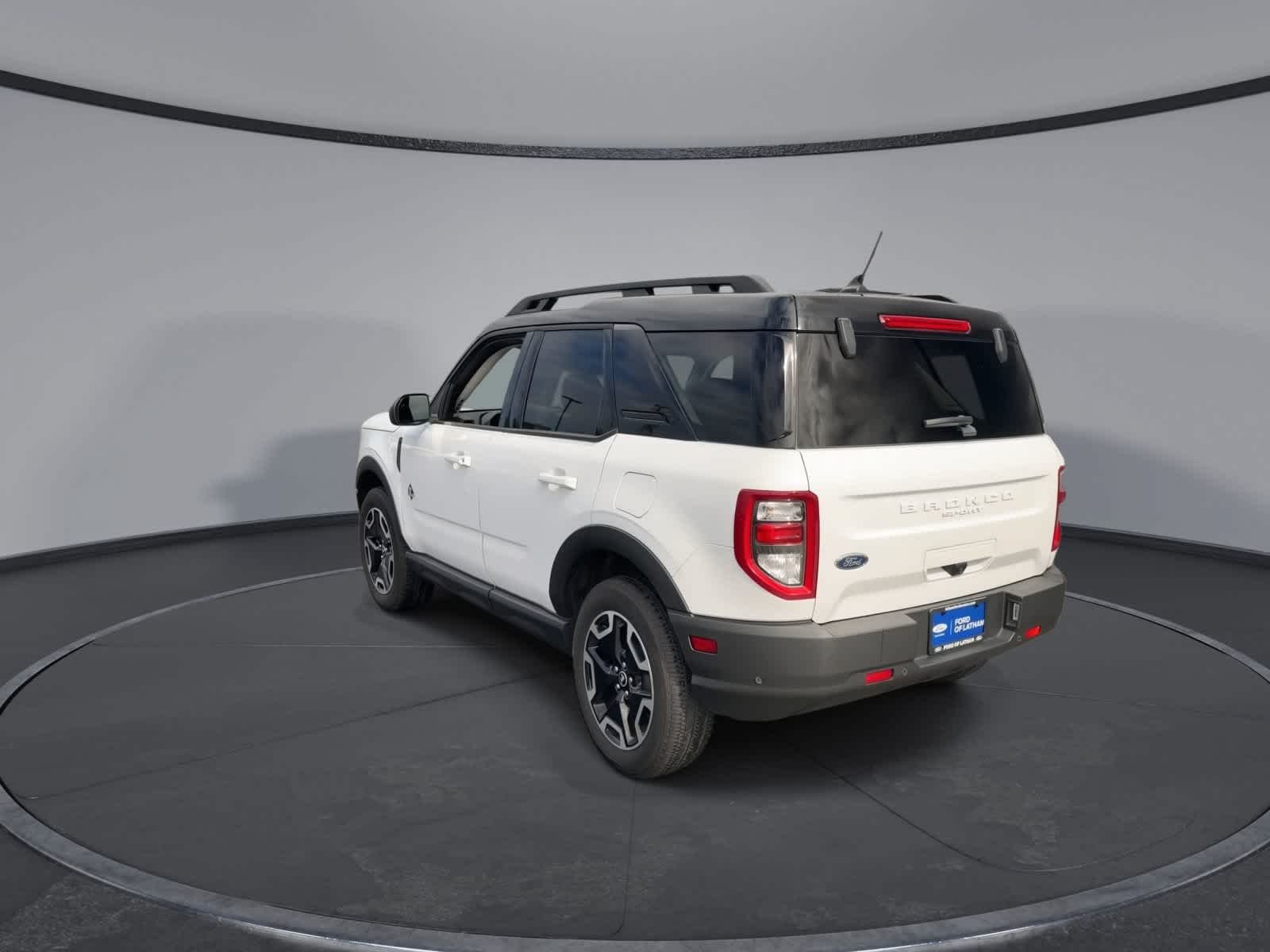 Certified Used 2024 Oxford White Clearcoat Ford Outer Banks image 6