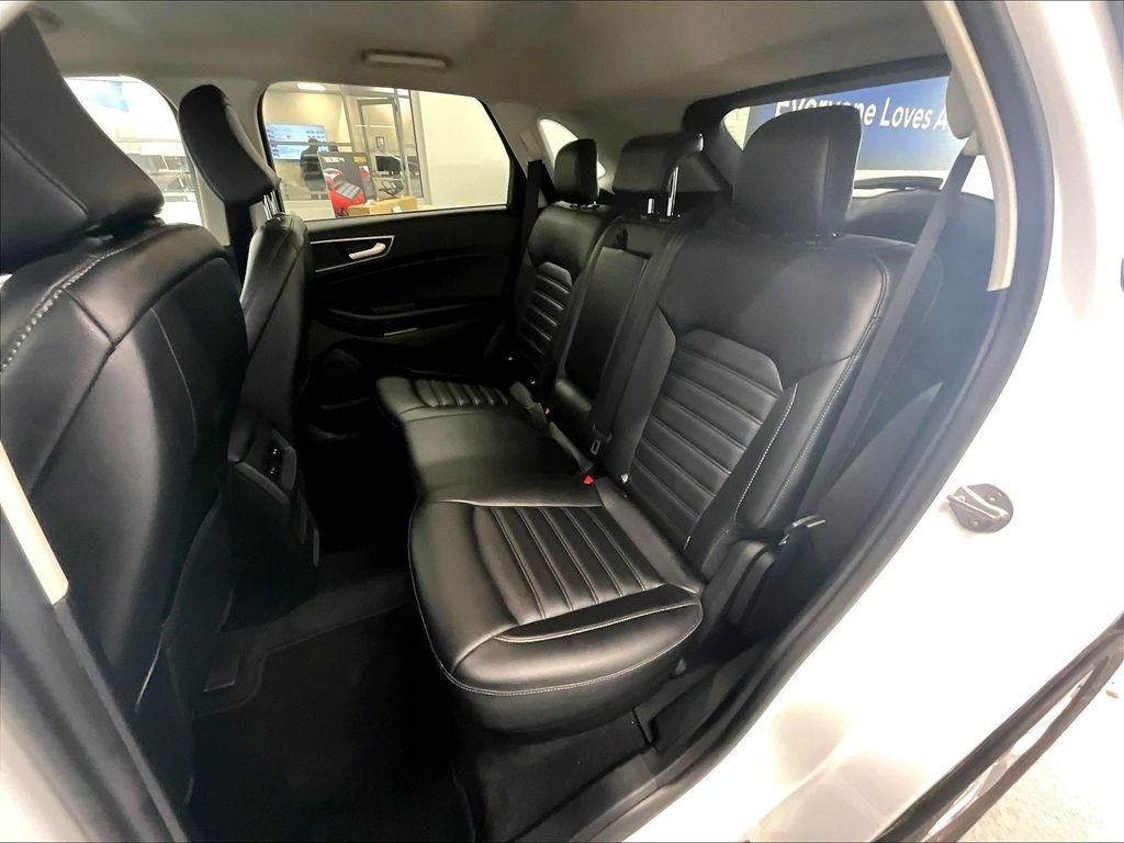 Used 2023 Oxford White Ford SEL image 15