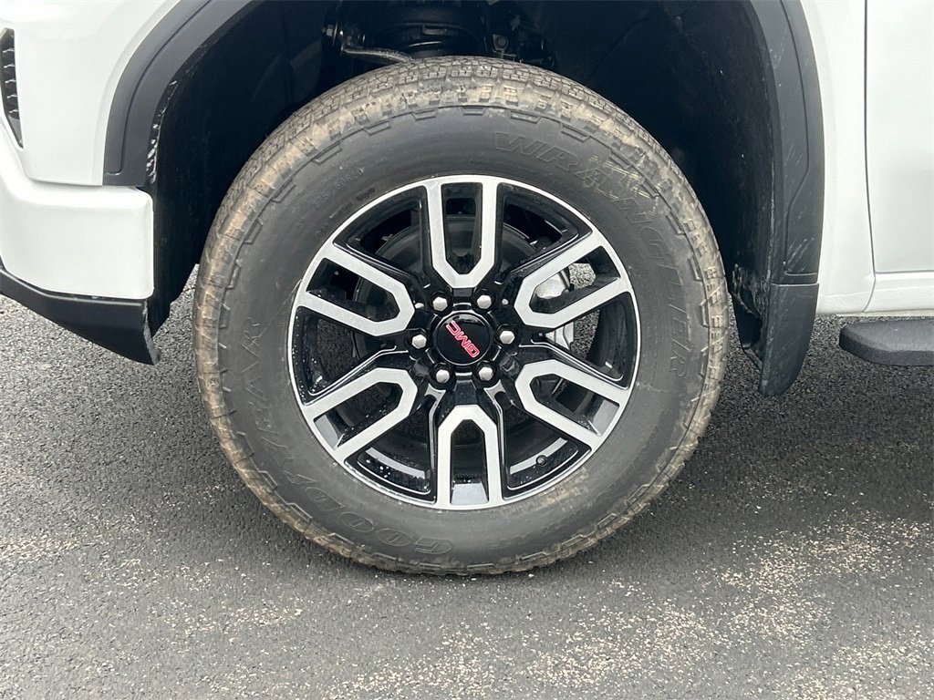 2026 GMC SIERRA - Image 10