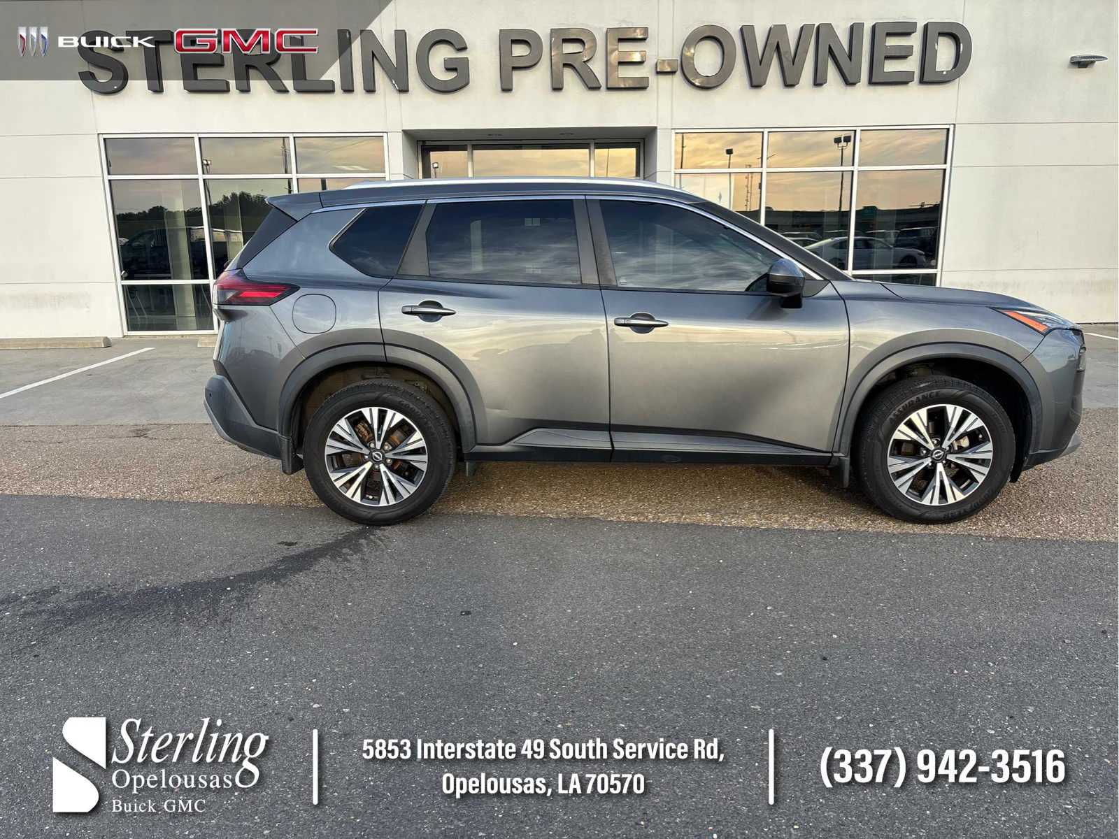 2022 Nissan Rogue SV