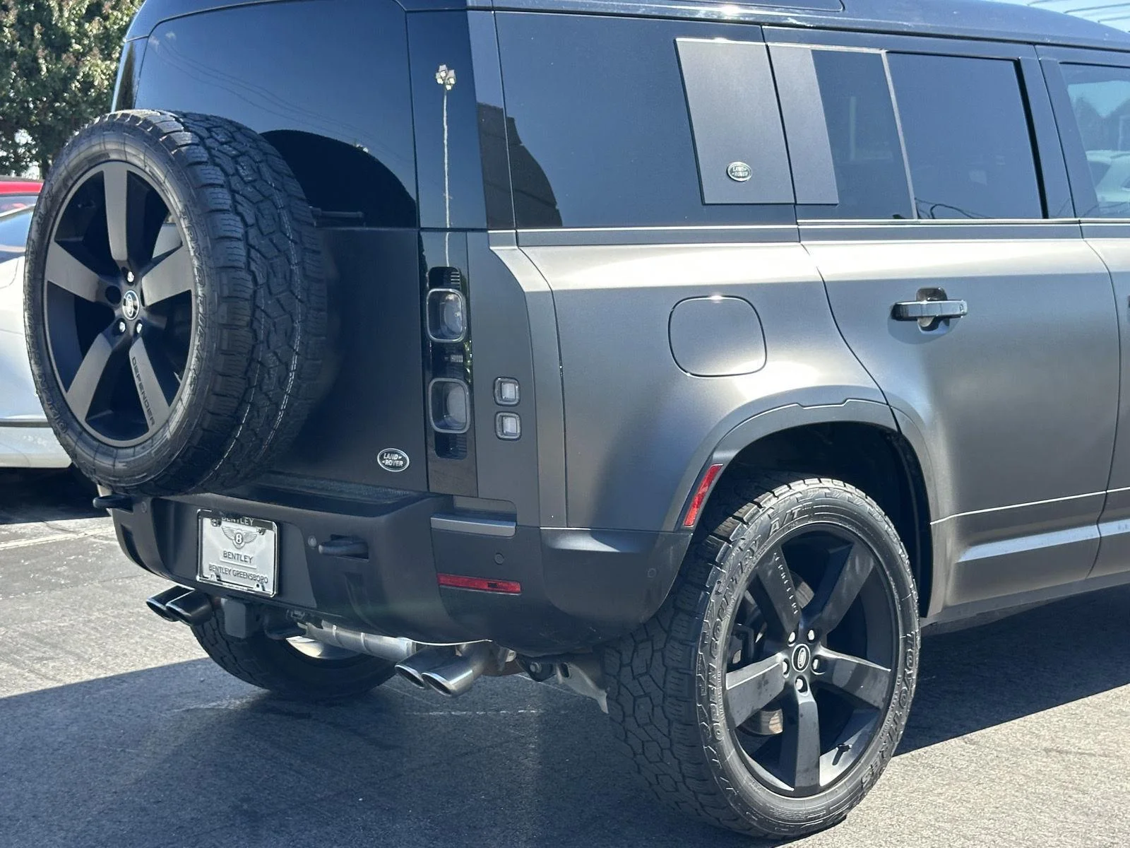 Used 2023 Carpathian Grey Premium Metallic Land Rover Carpathian Edition image 48