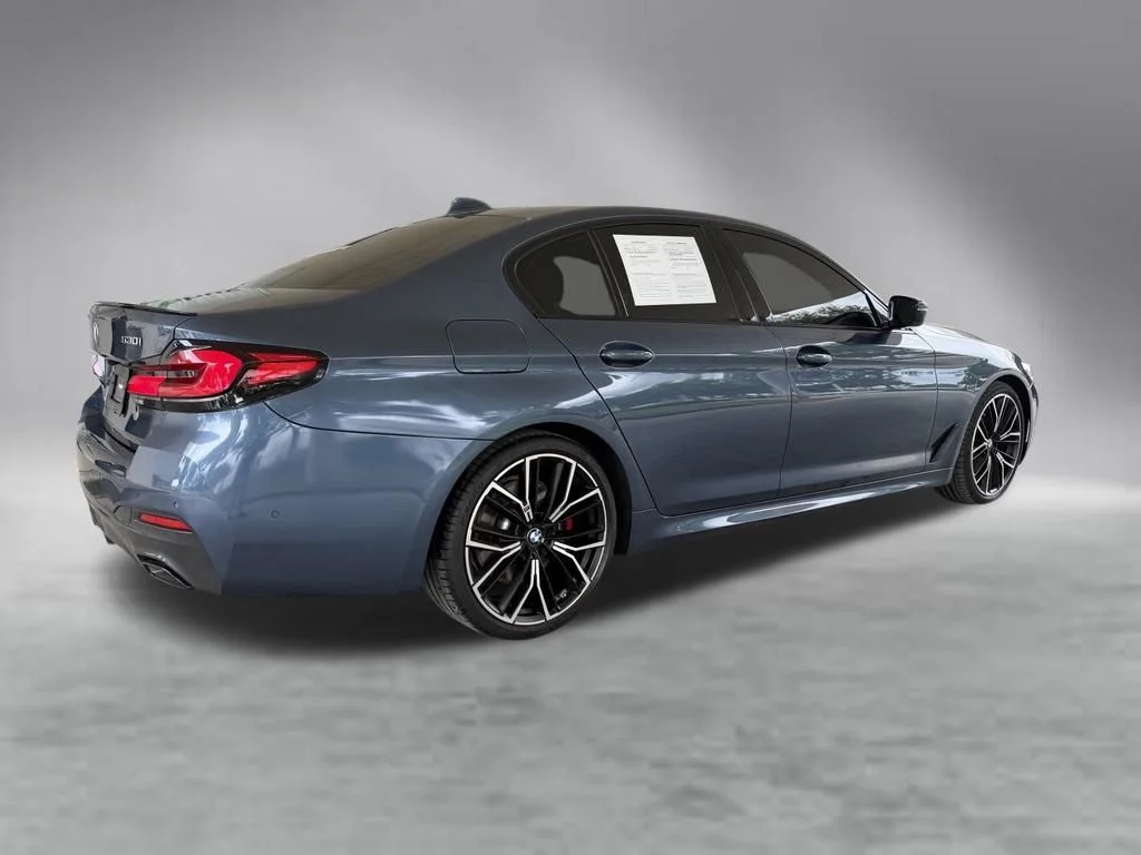 Used 2023 Blue BMW 530i image 3