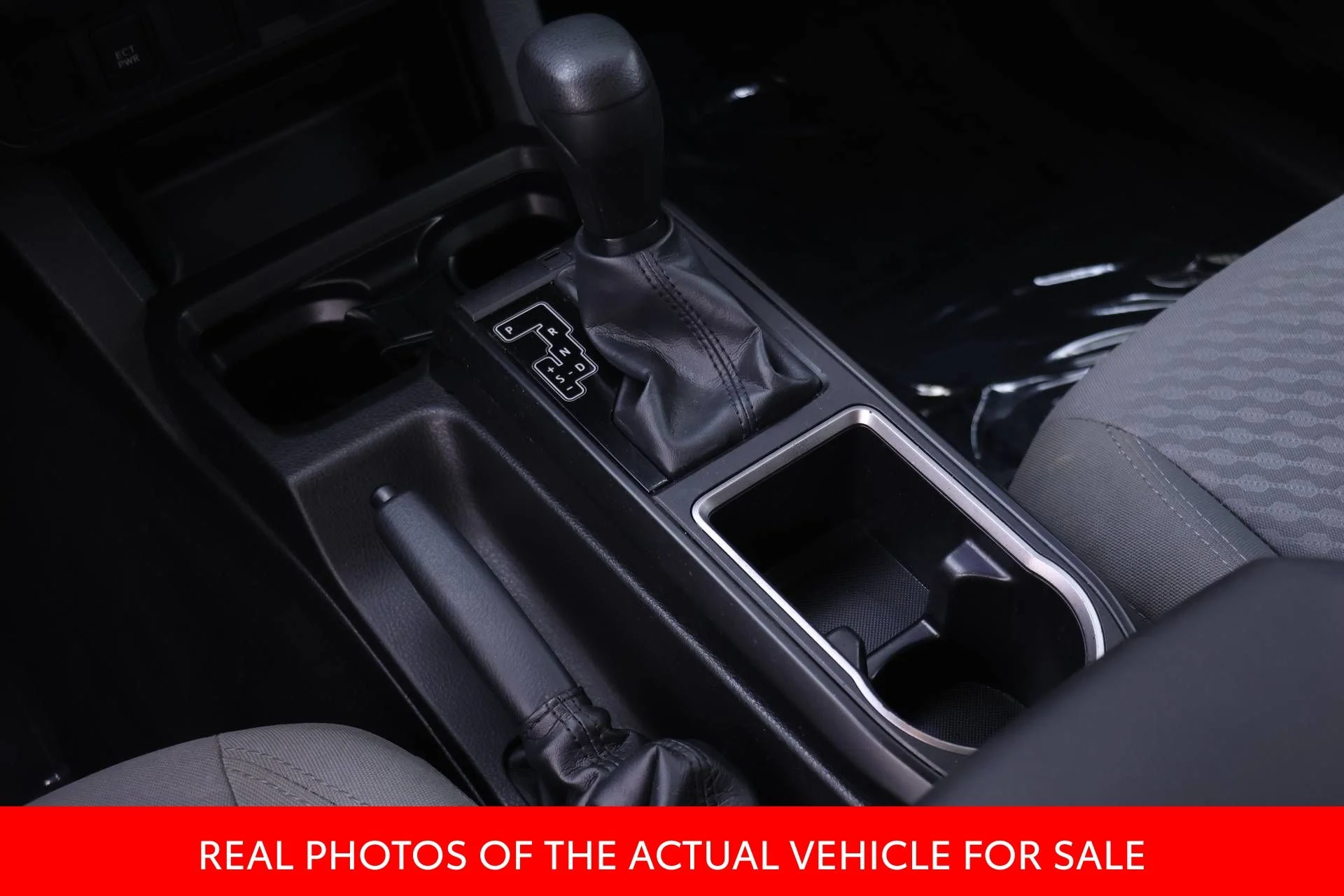 Certified Used 2022 White Toyota SR image 12
