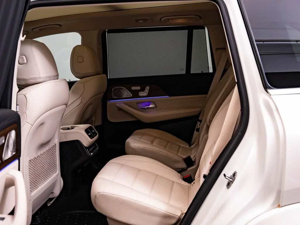 Used 2023 Manufaktur Diamond White Metallic Mercedes-Benz GLS 450 image 45