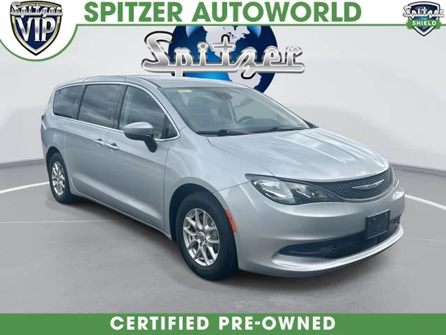2023 Chrysler Voyager LX