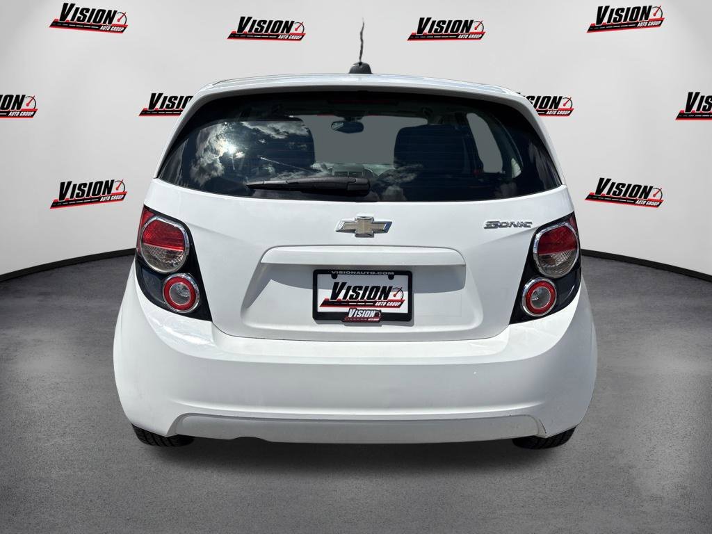 Used 2016 White Chevrolet LS image 6