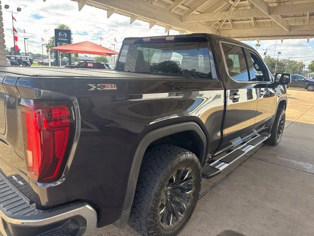 Used 2023 Silver GMC SLT image 3