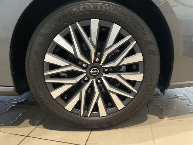 2025 Nissan Altima SV - Photo 41