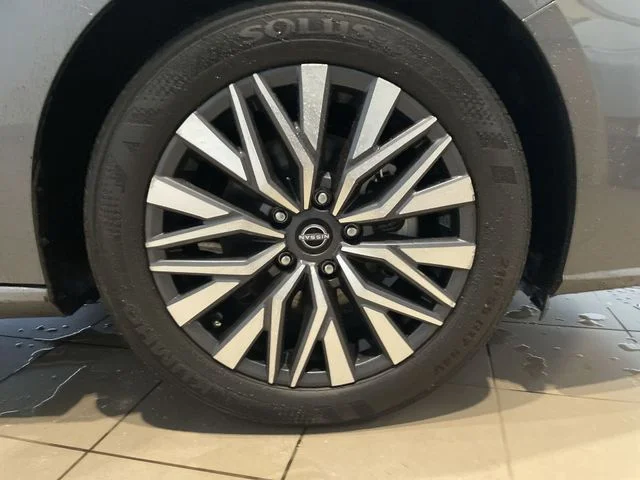 2025 Nissan Altima SV - Photo 41