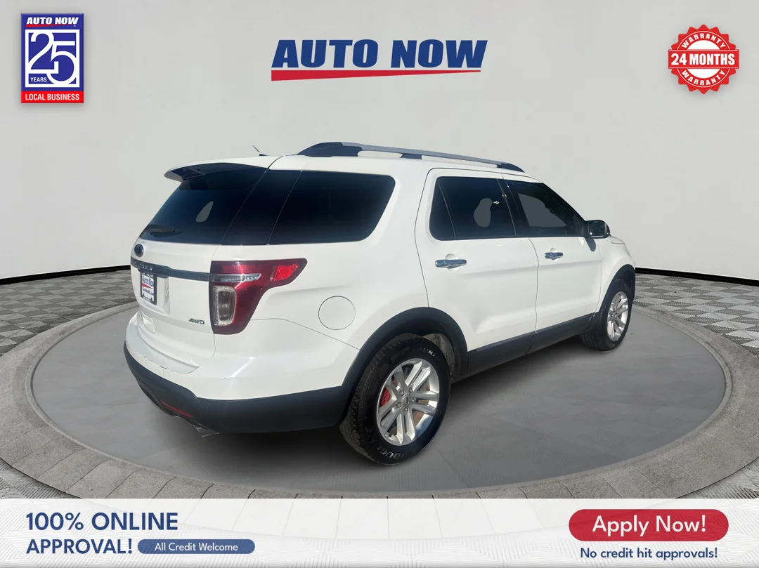 Used 2015 White Ford XLT image 5