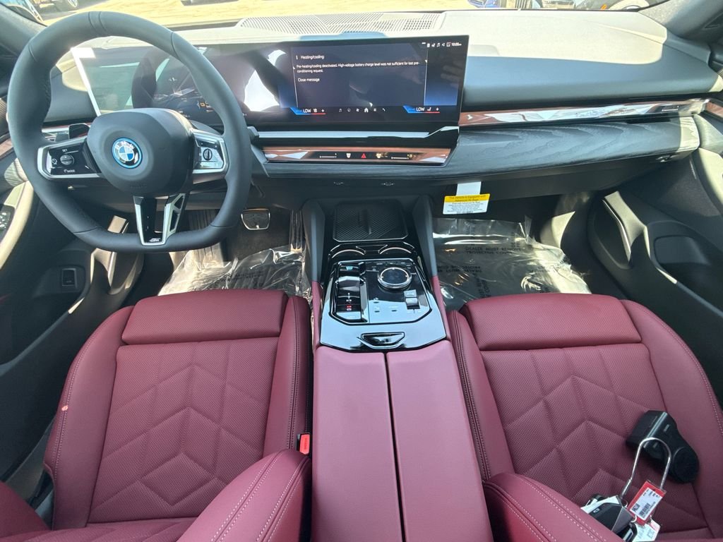 New 2027 Gray BMW xDrive40 image 19
