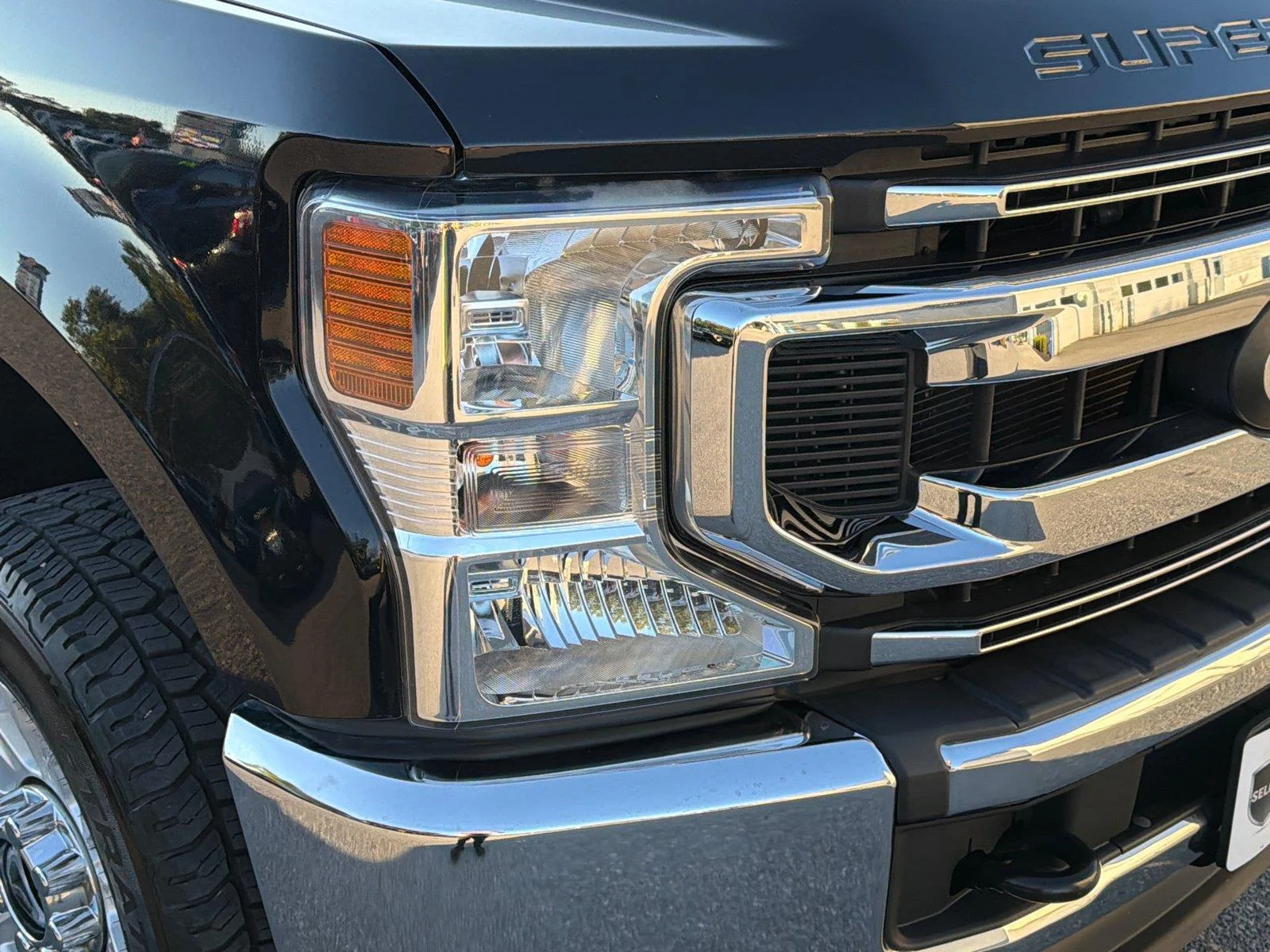 Used 2021 Agate Black Metallic Ford XL image 27