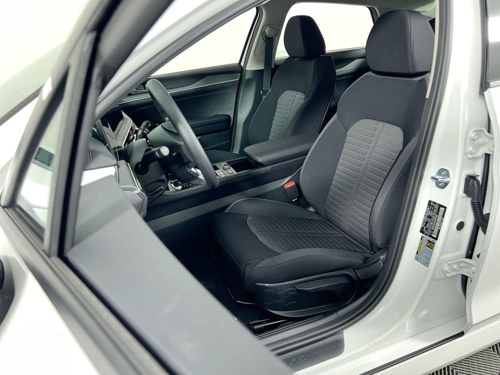 New 2026 Snow White Pearl Kia LXS FWD image 13
