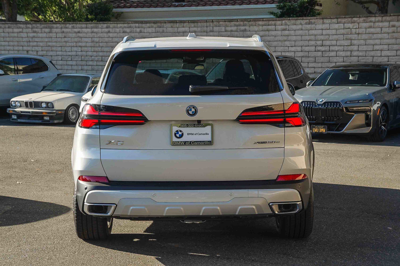 New 2026 Mineral White Metallic BMW xDrive50e image 5