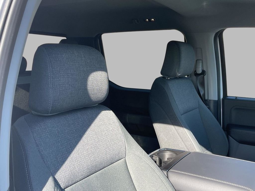 2025 Ford F-150 XLT - Photo 18