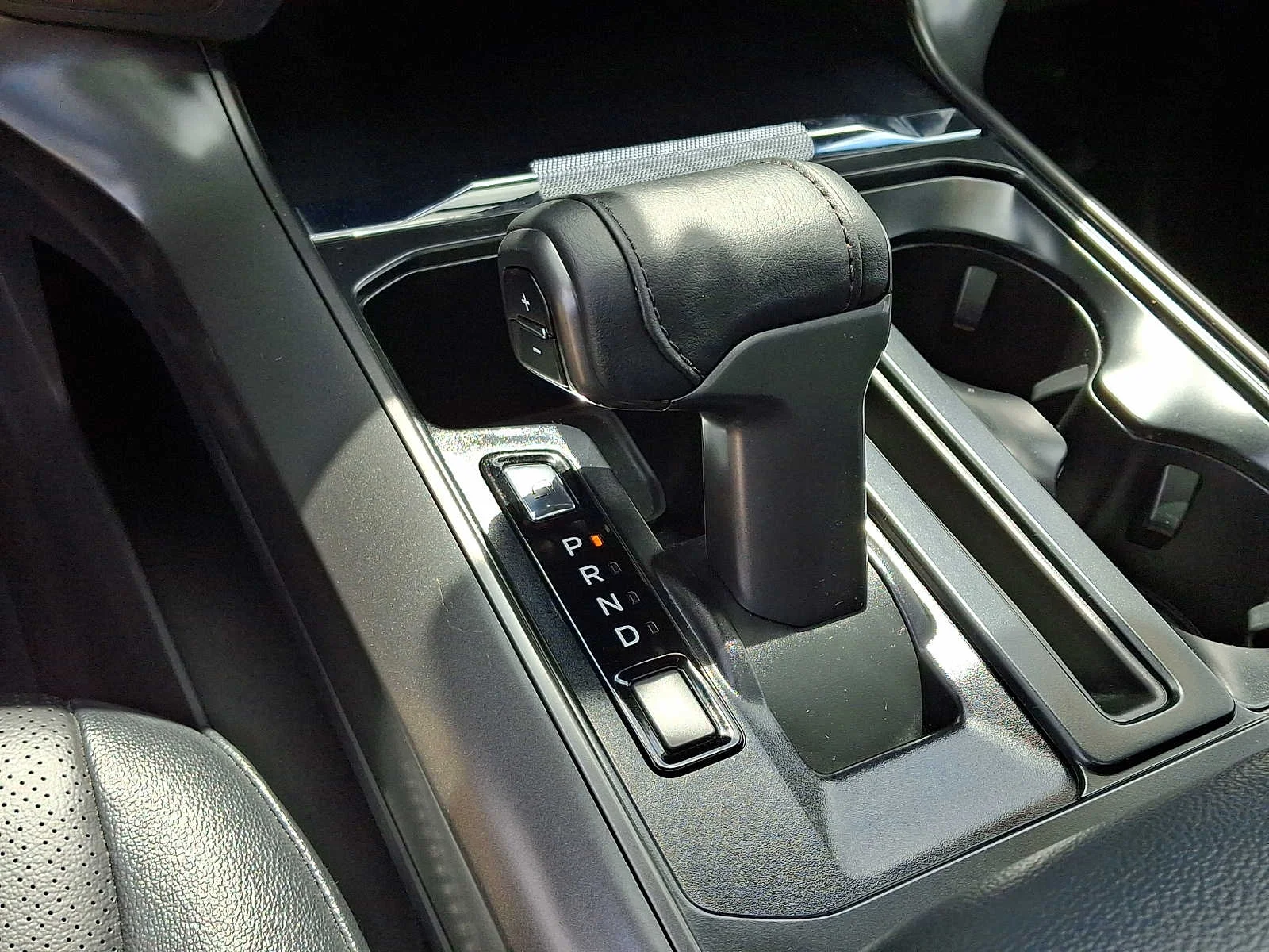 Used 2025 Agate Black Ford LARIAT image 15