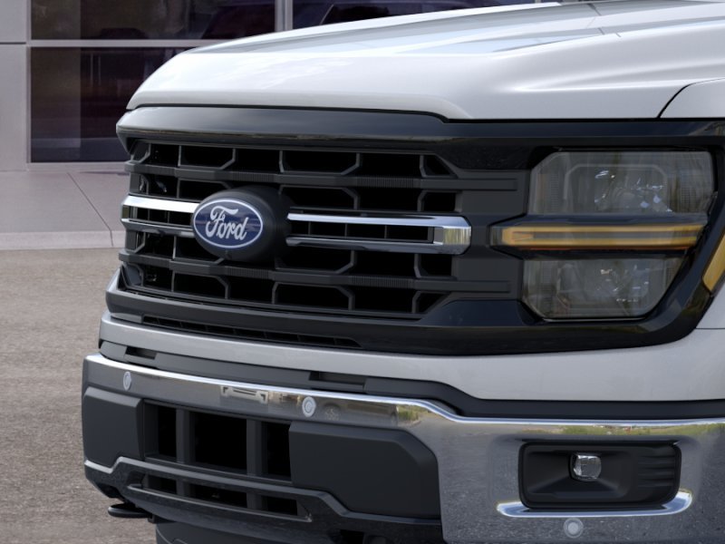 New 2025 Iconic Silver Metallic Ford XLT image 17