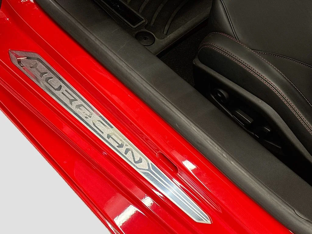 Used 2020 Red Lamborghini Base image 28