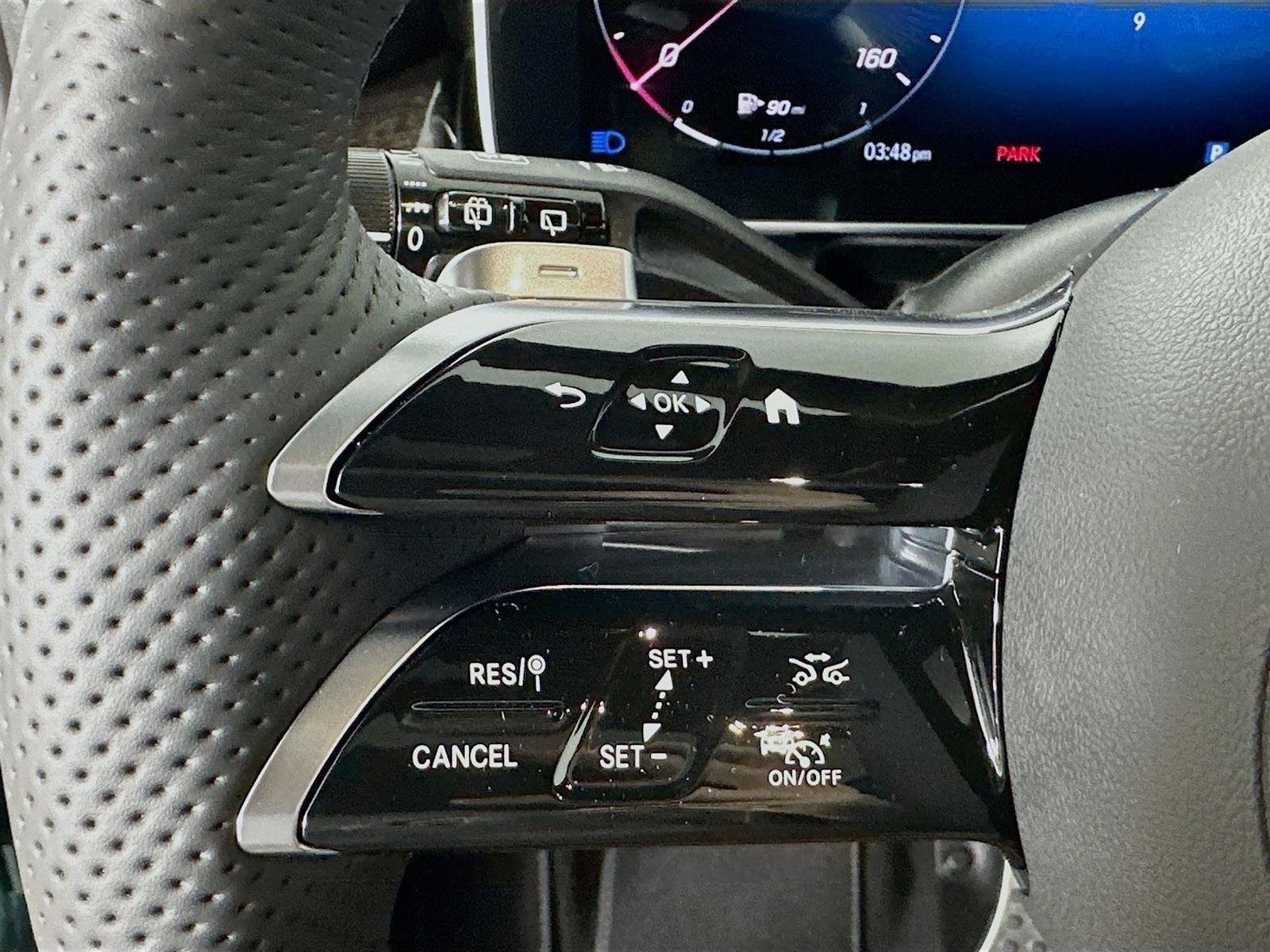 Used 2026 Silver Metallic Mercedes-Benz GLC 300 image 12