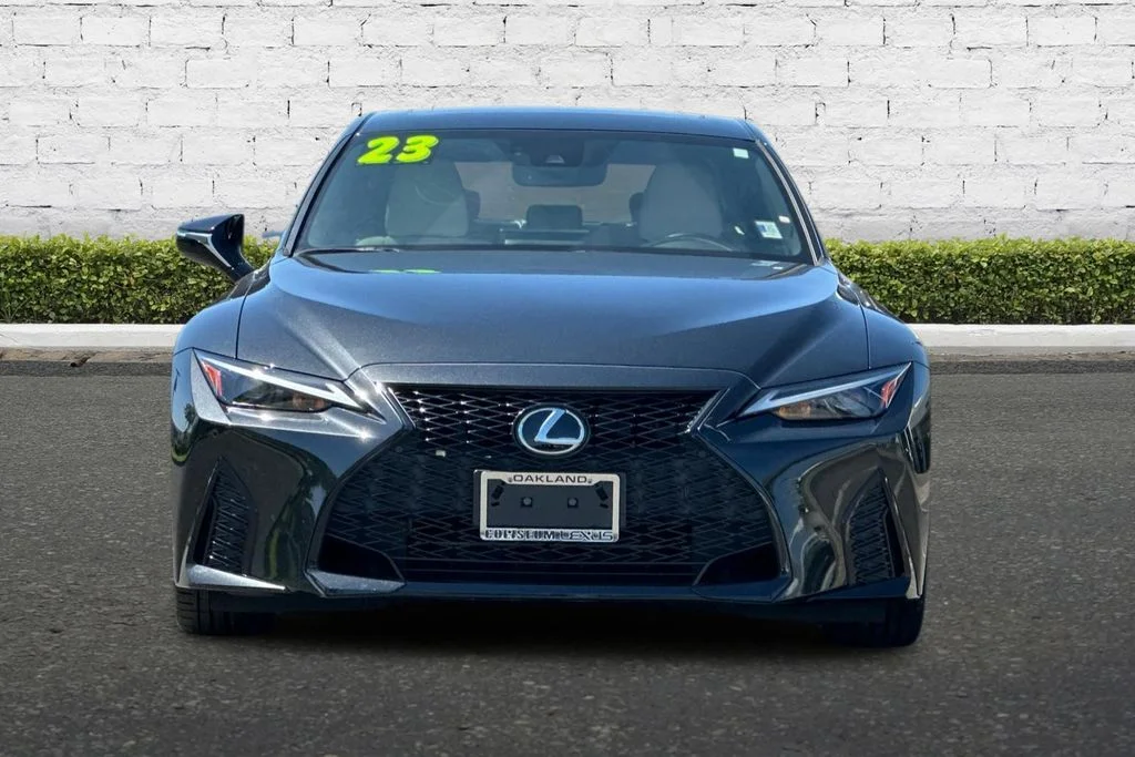 2023 Lexus IS 350 F SPORT - Photo 10