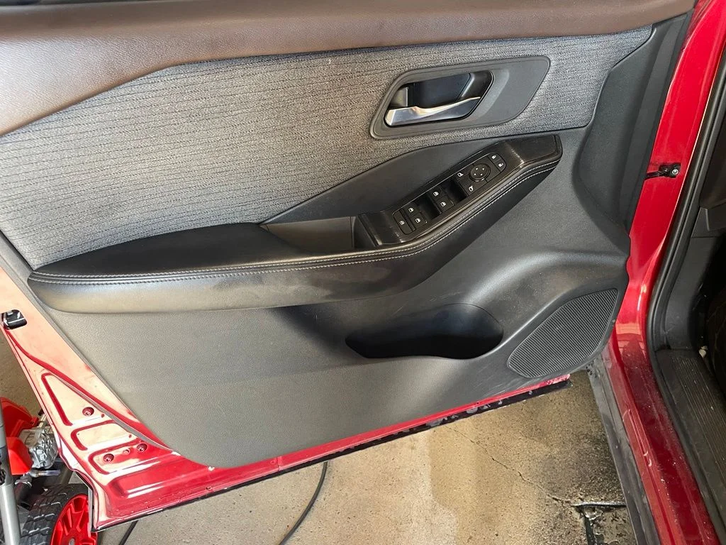 Used 2023 Red Nissan SV image 9