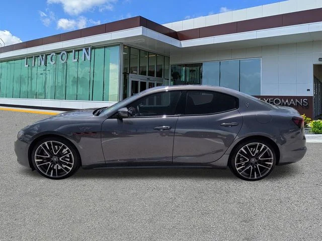 Used 2022 Gray Maserati Trofeo image 7