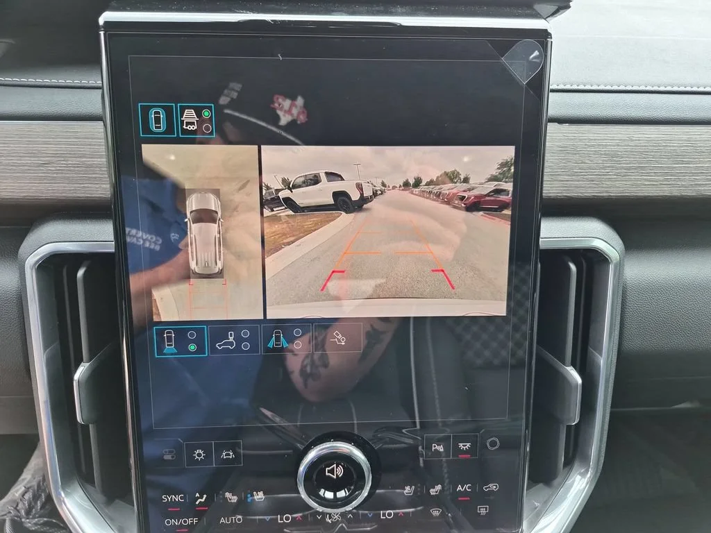 2026 GMC Acadia Denali - Photo 27