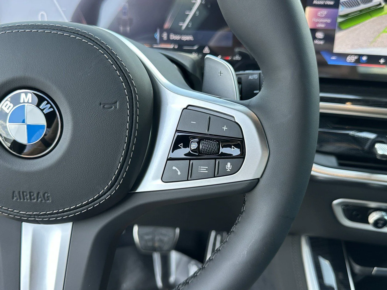 New 2026 Brooklyn Grey Metallic BMW sDrive40i image 31