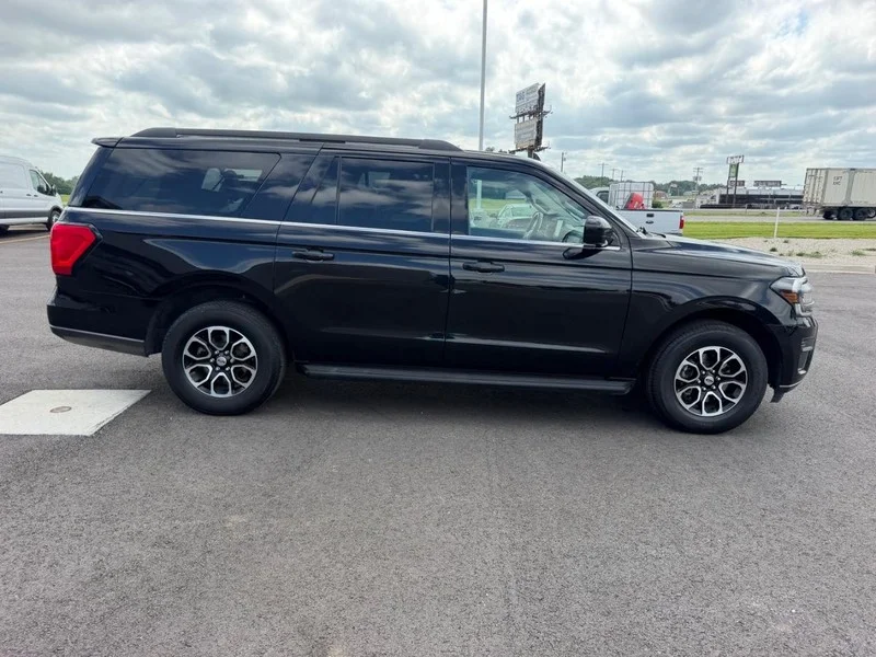 Certified Used 2024 Agate Black Metallic Ford XLT image 5