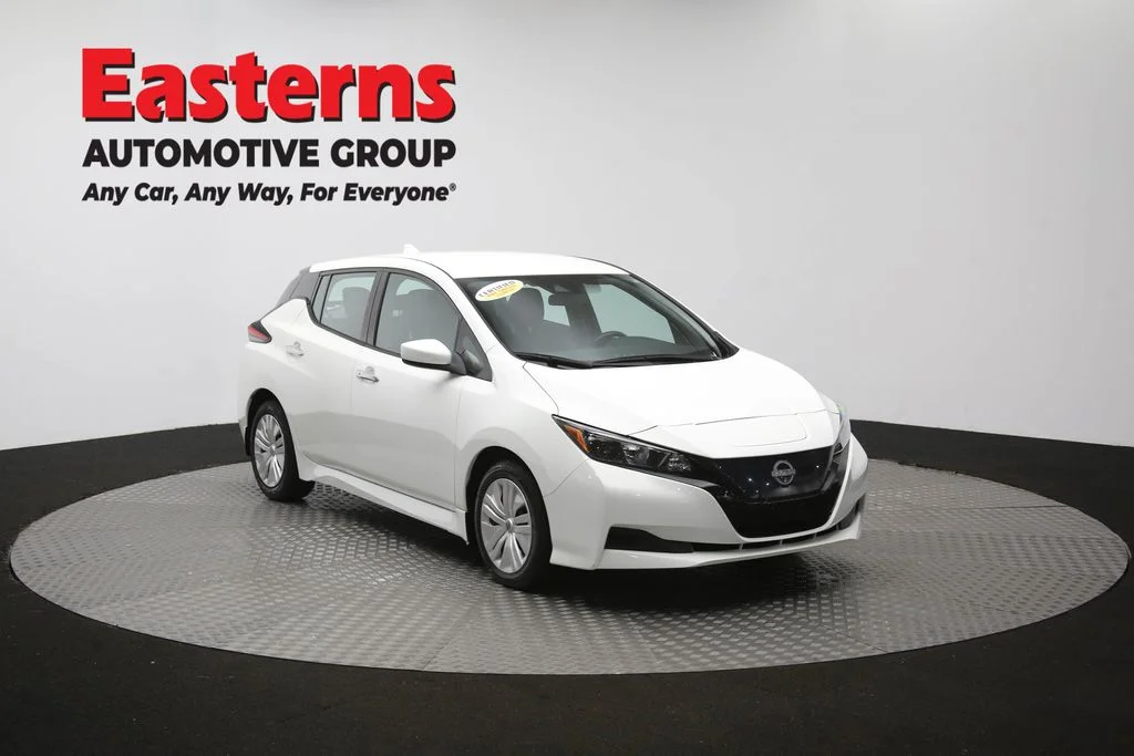 Used 2023 White Nissan S image 45