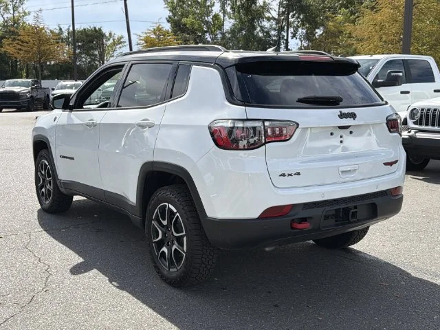 Used 2025 White Jeep Trailhawk image 3