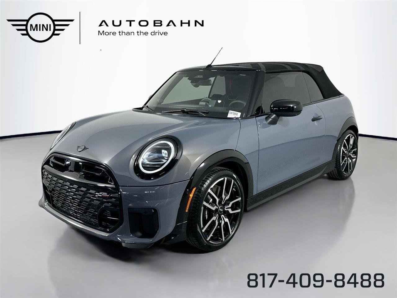 2026 MINI Convertible Cooper S's photo