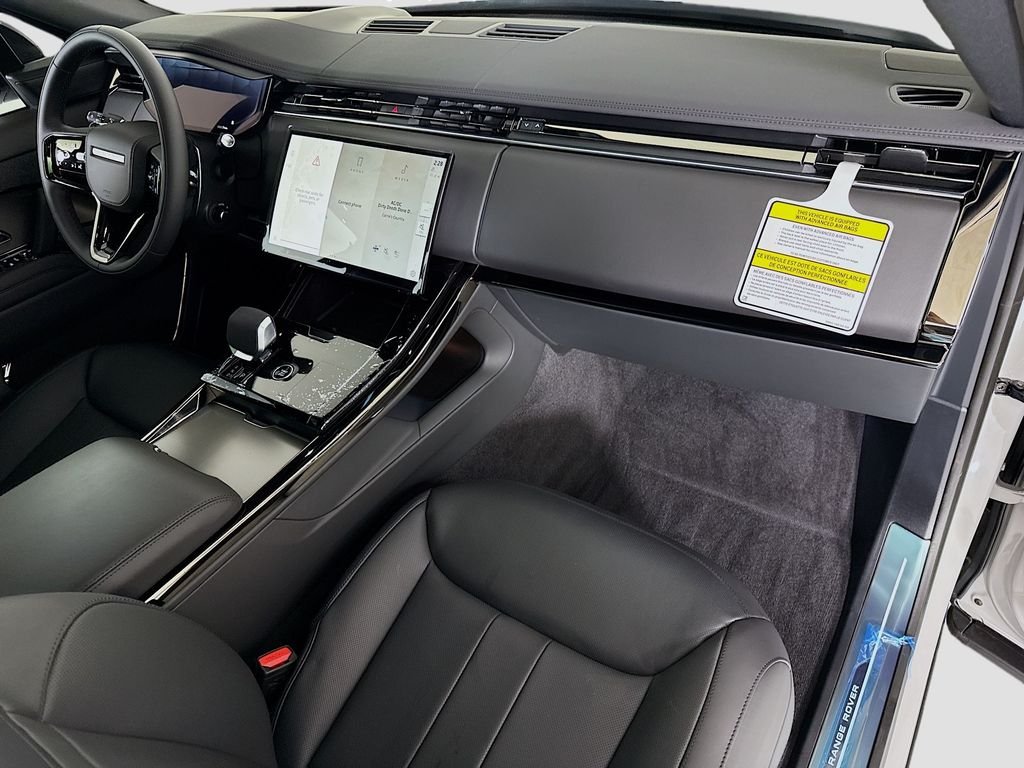 New 2026 Borasco Grey Land Rover Dynamic SE image 19