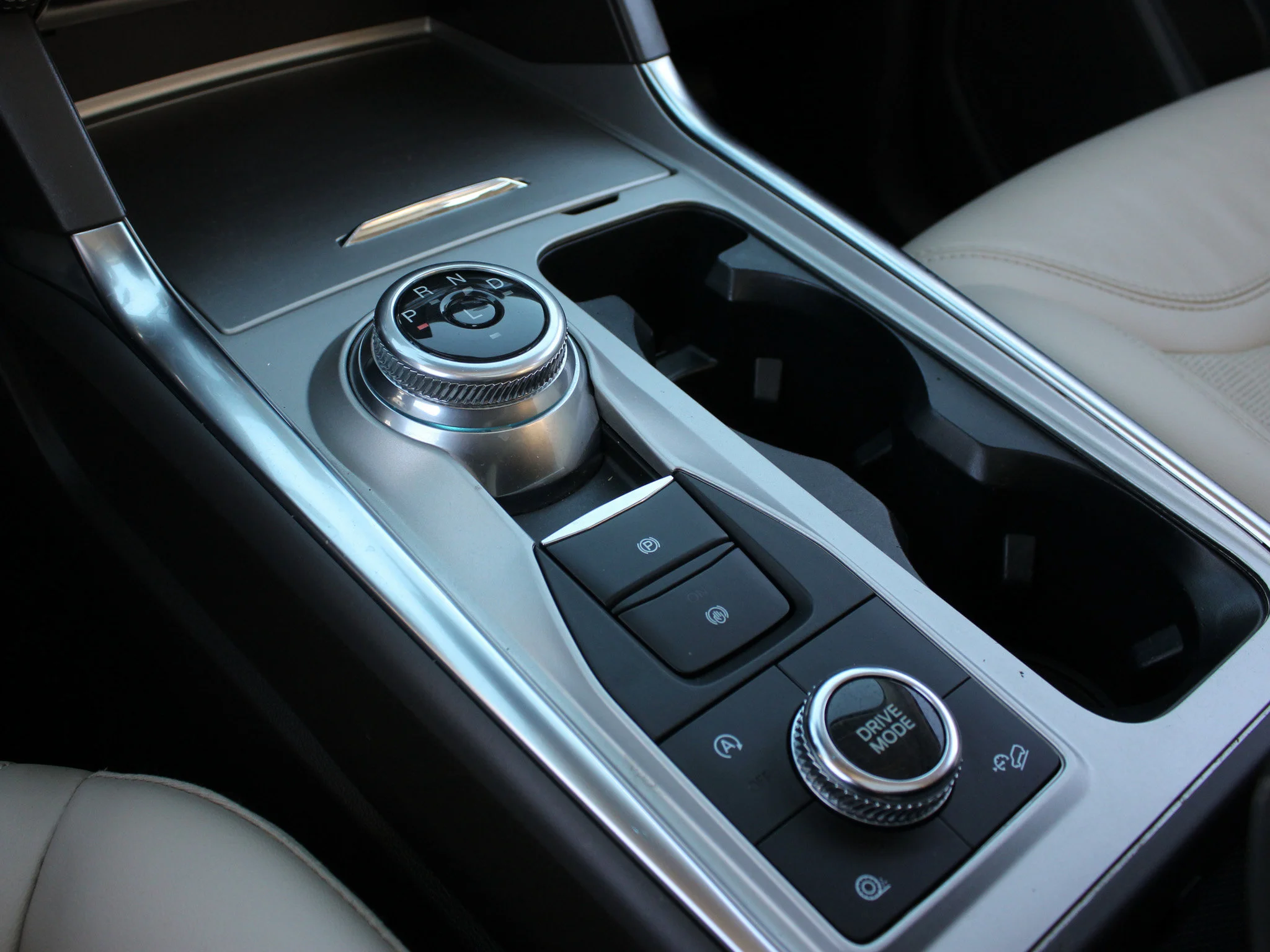 Certified Used 2023 Black Ford Platinum * No Accidents | Apple CarPlay | Luxury 3-Row SUV | Bang & Olufsen | Adaptive Cruise image 29