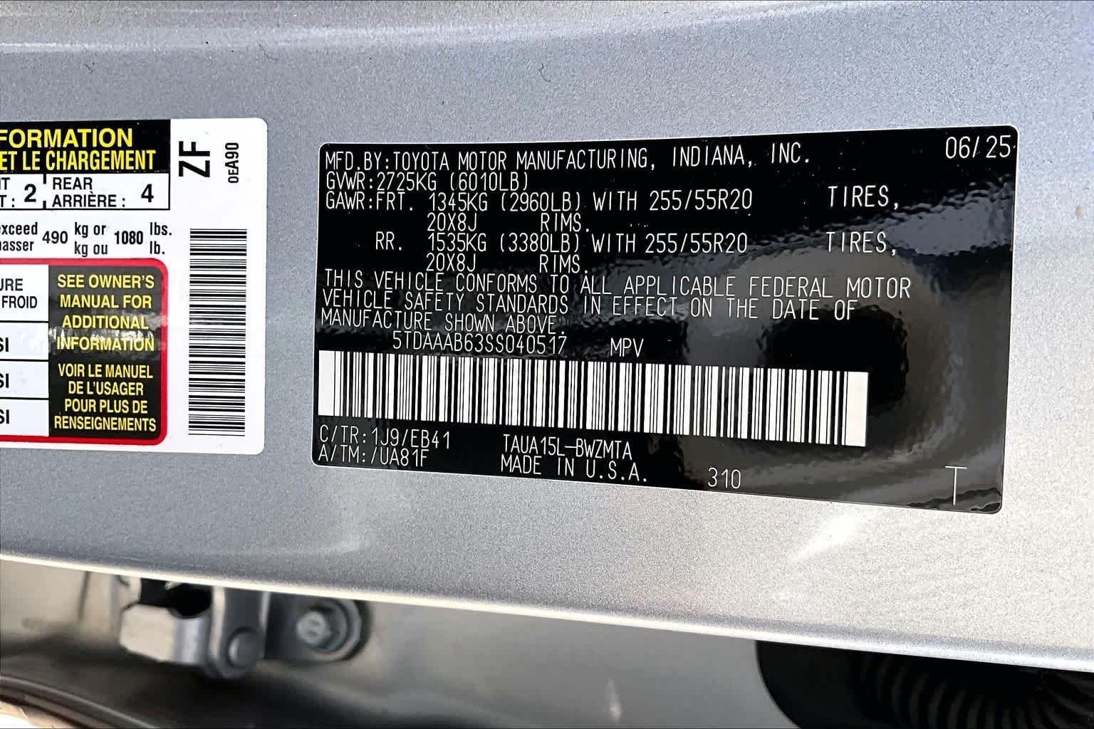 Used 2025 Celestial Silver Metallic Lexus Premium image 37