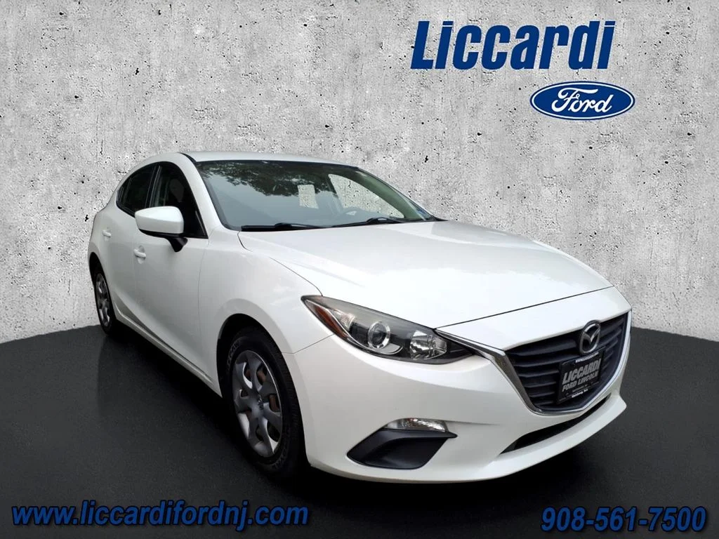 Used 2014 White Mazda i Sport image 1