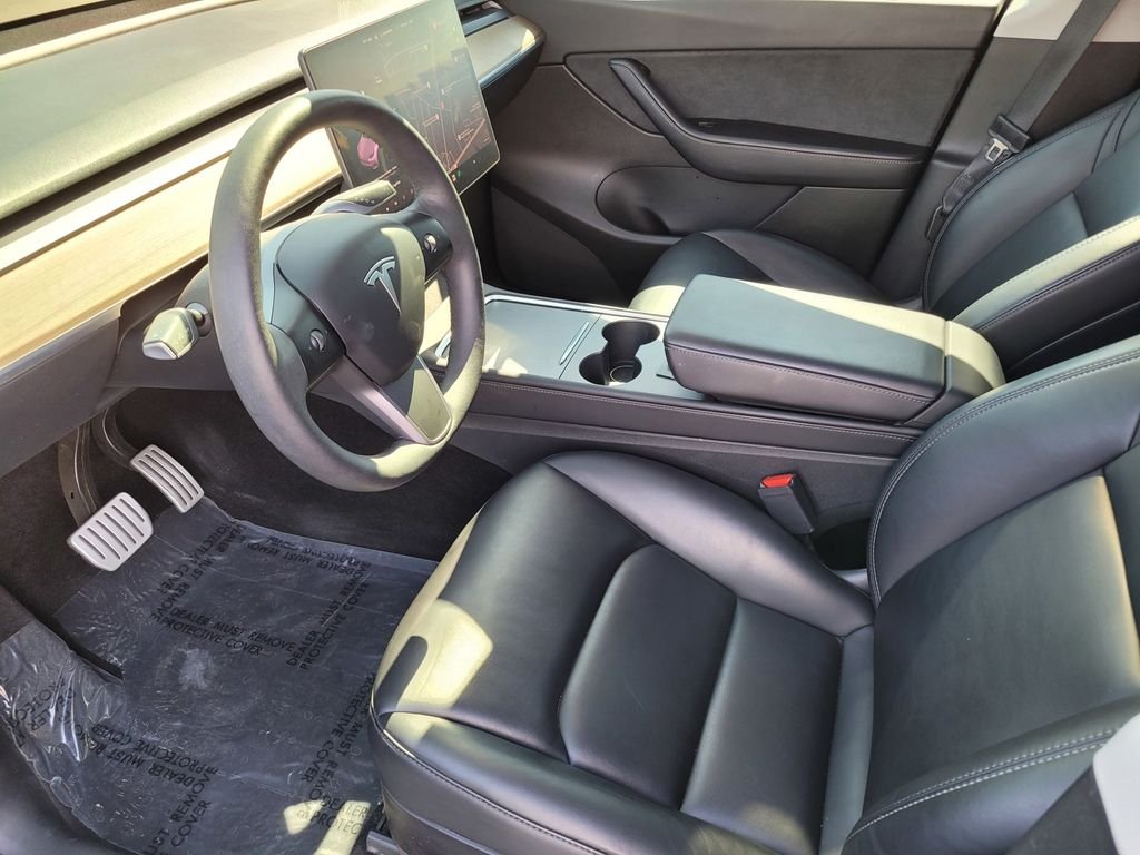 Used 2022 Black Tesla Performance image 15